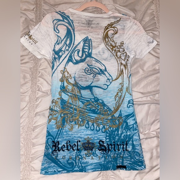 Rebel Spirit Graphic Tee with Egyptian Cat Design - Size Small - Picture 4 of 5